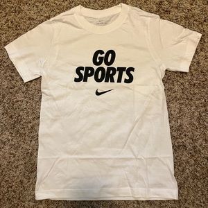 Nike Go Sports White T-Shirt